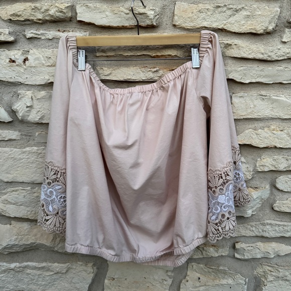 Express Blush Lace Off-Shoulder Blouse XL Appliqué - Picture 4 of 4